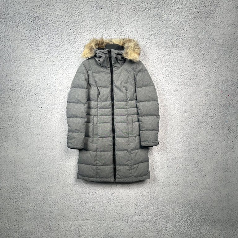 99 Canada Goose 加拿大鹅 pembina系列灰色鹅绒中长款 尺码：S