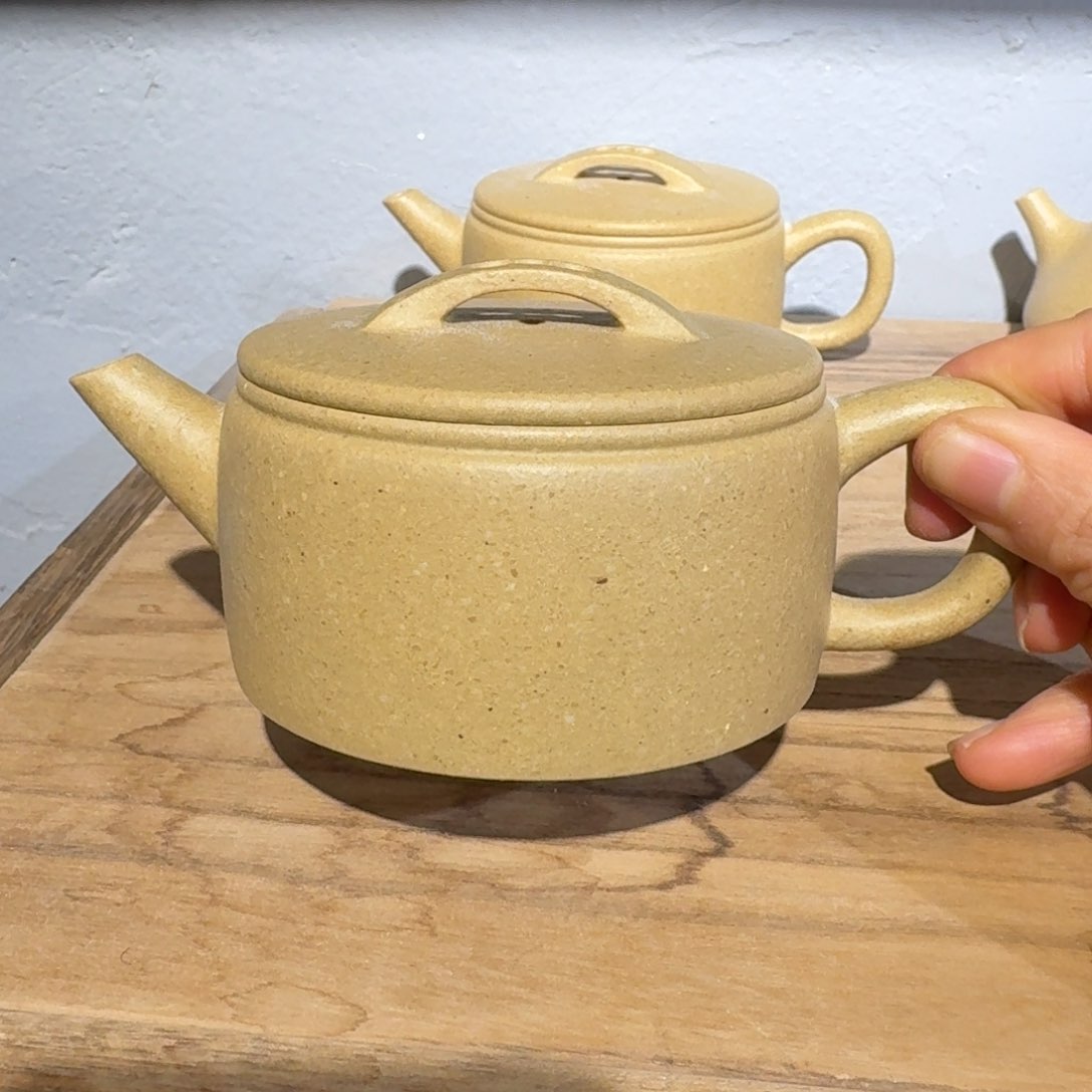 本山绿泥茶壶180毫升左右梨皮