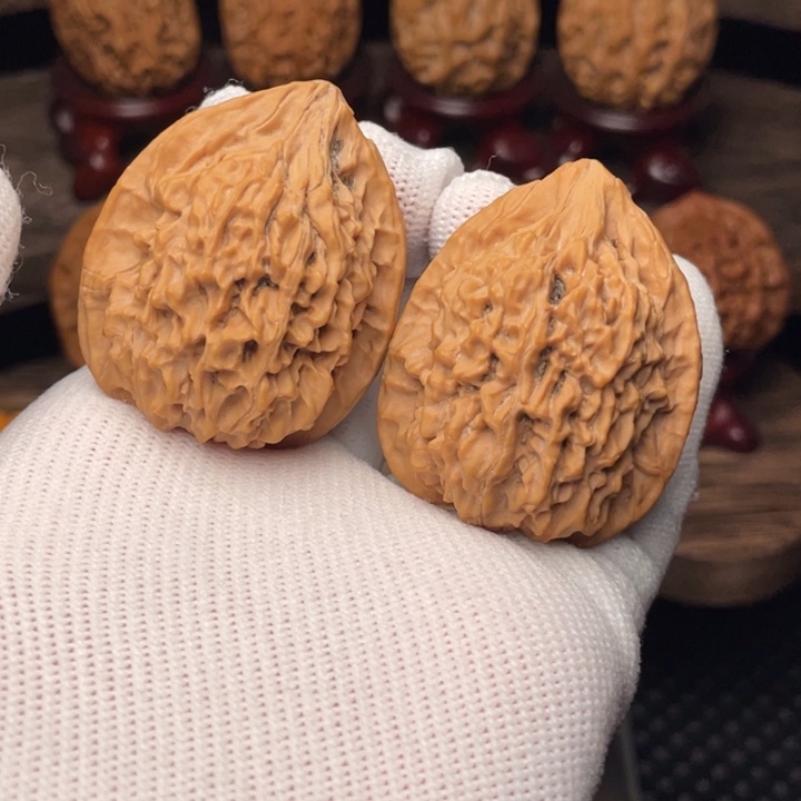 文玩核桃把件秦岭野生山魄系列鸾影35全