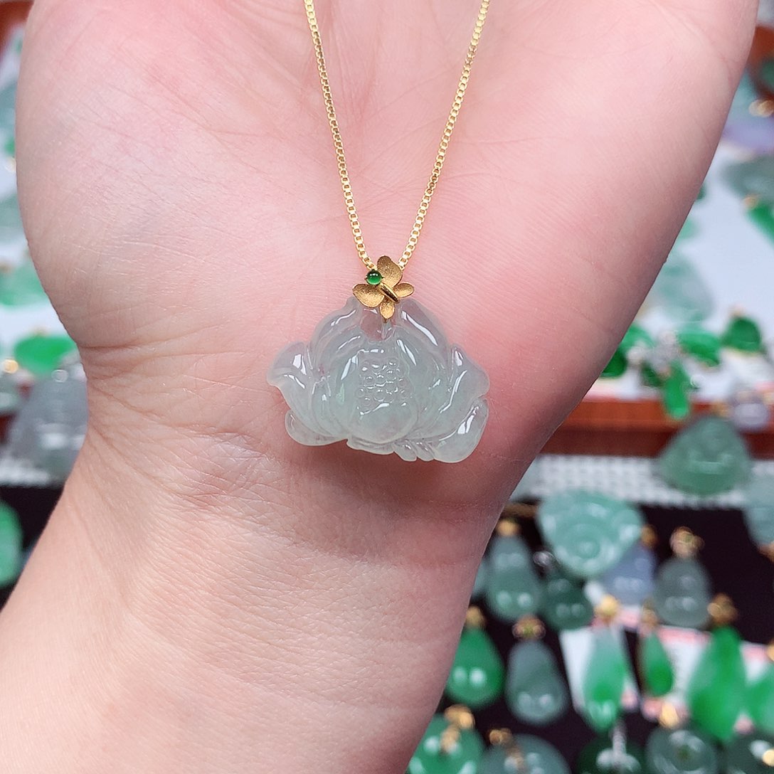 翡翠颈饰18K金镶嵌天然翡翠A货