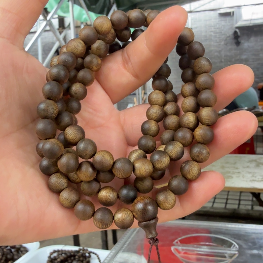 沉香碎屑沉香海南白棋0.8大28克➕碎屑多样性发一