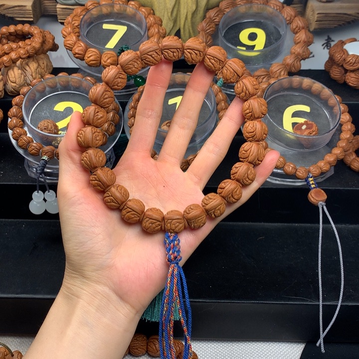 桃核吊坠1.6尺寸野生满天星手持