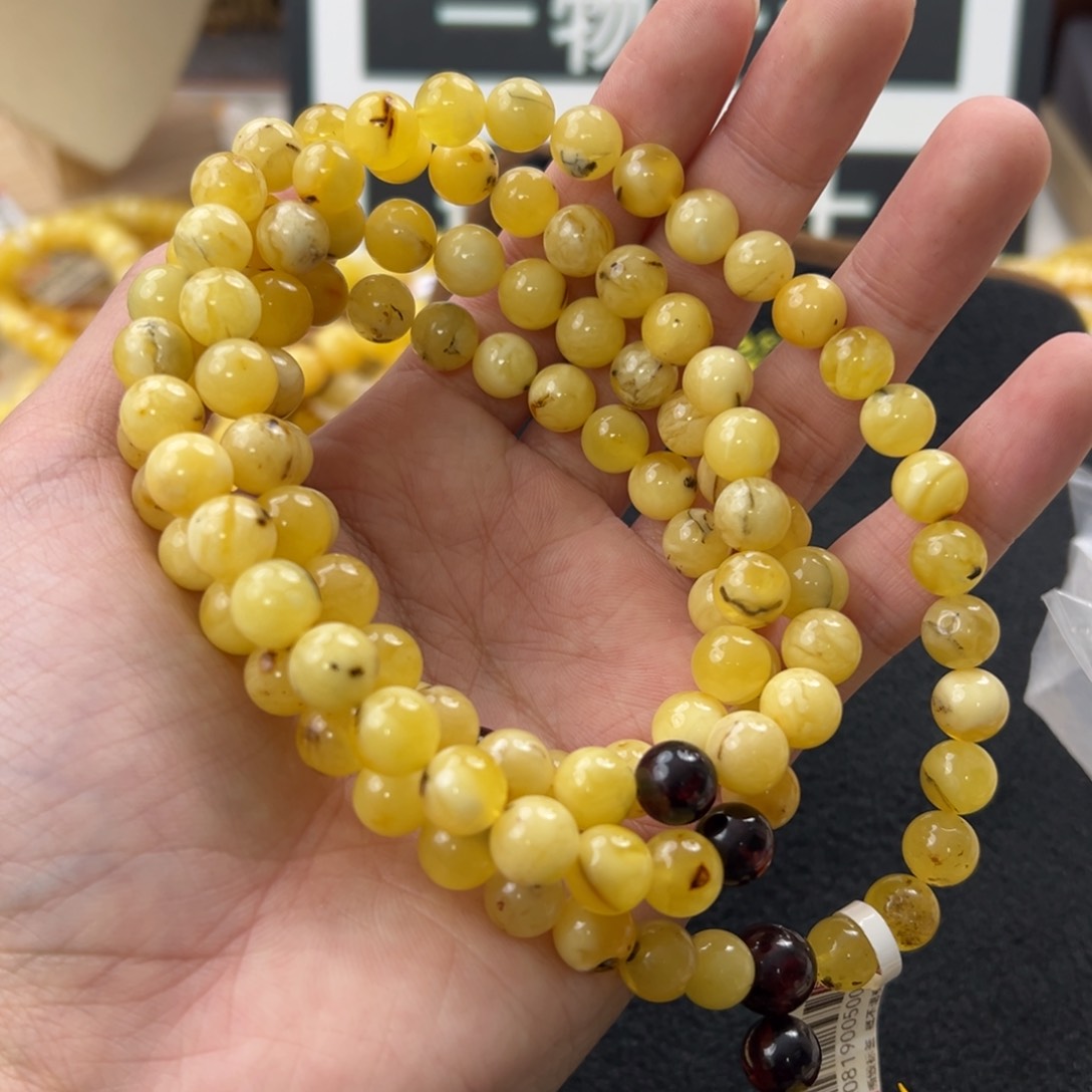 琥珀珠宝奇石未镶嵌