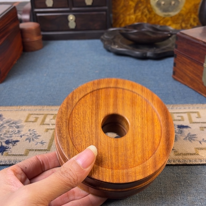 贡木整木挖手串盒