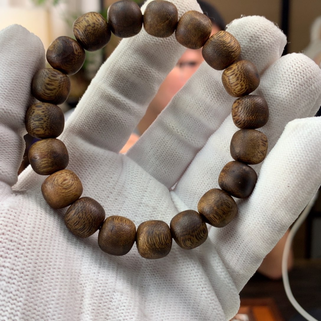 沉香手串11mm10克微瑕一代苗