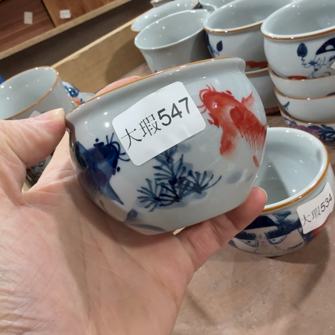 釉下手绘茶具微瑕