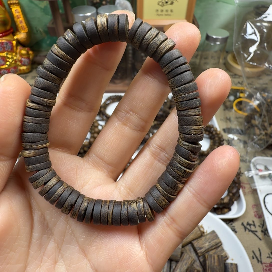 沉香碎屑沉香卡8沉水片片珠