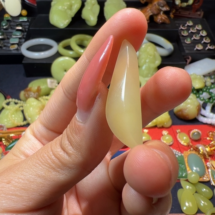 和田玉（黄玉）颈饰未镶嵌