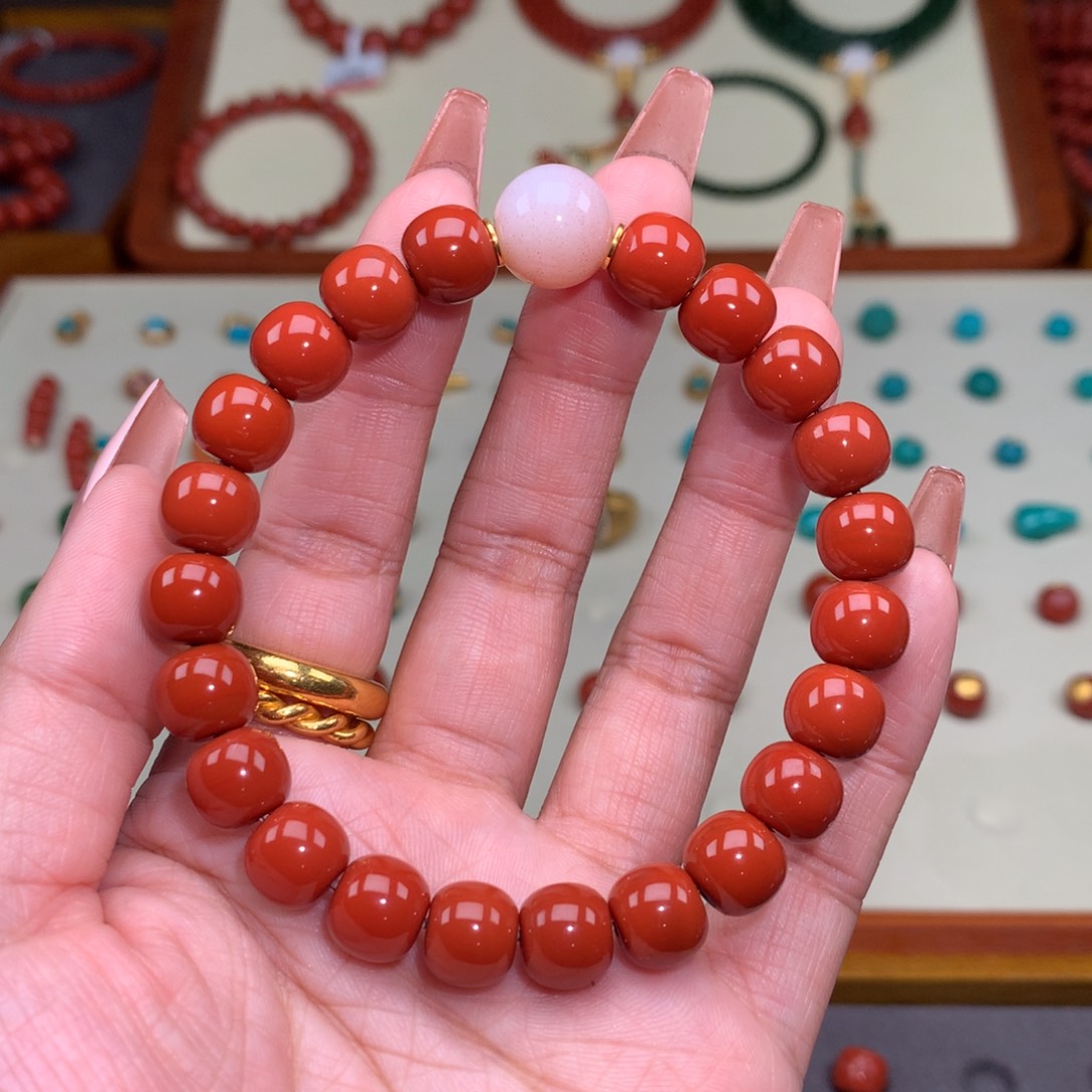 南红玛瑙颈饰未镶嵌