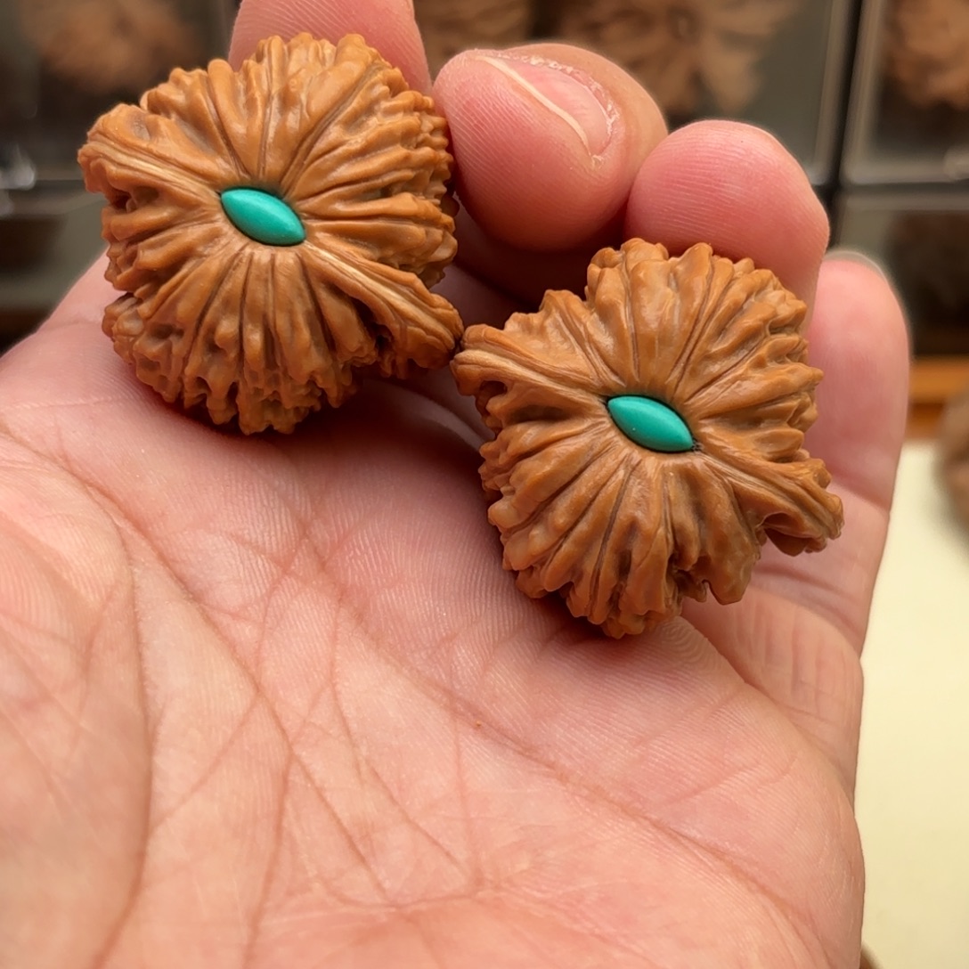 文玩核桃把件四座楼狮子头