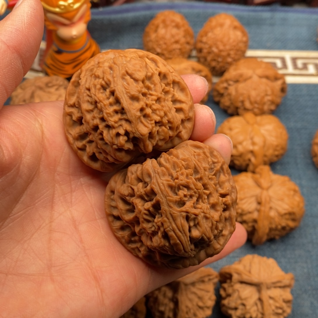 文玩核桃把件44全品高炮三角疆49.5克