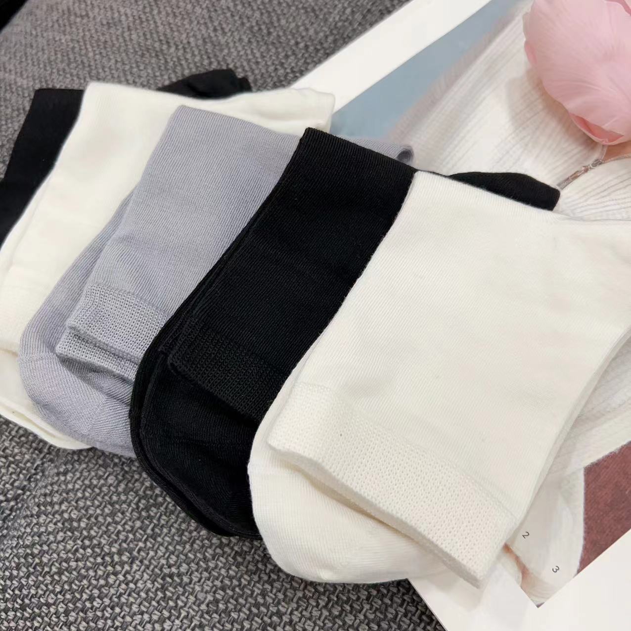 【美姐说】中筒袜 WZ253