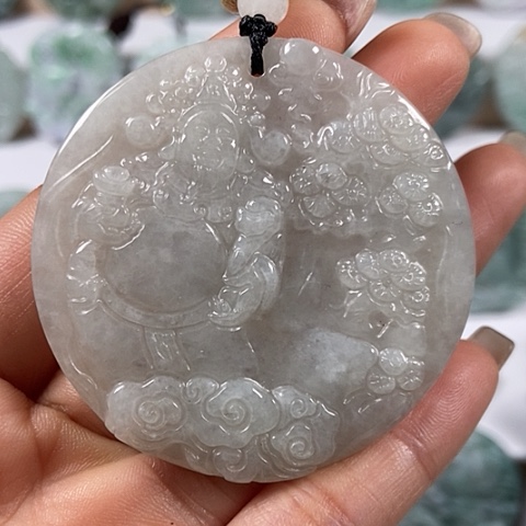 翡翠颈饰未镶嵌财神爷福利