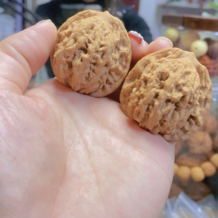 【闪购商品】文玩核桃把件42虎头