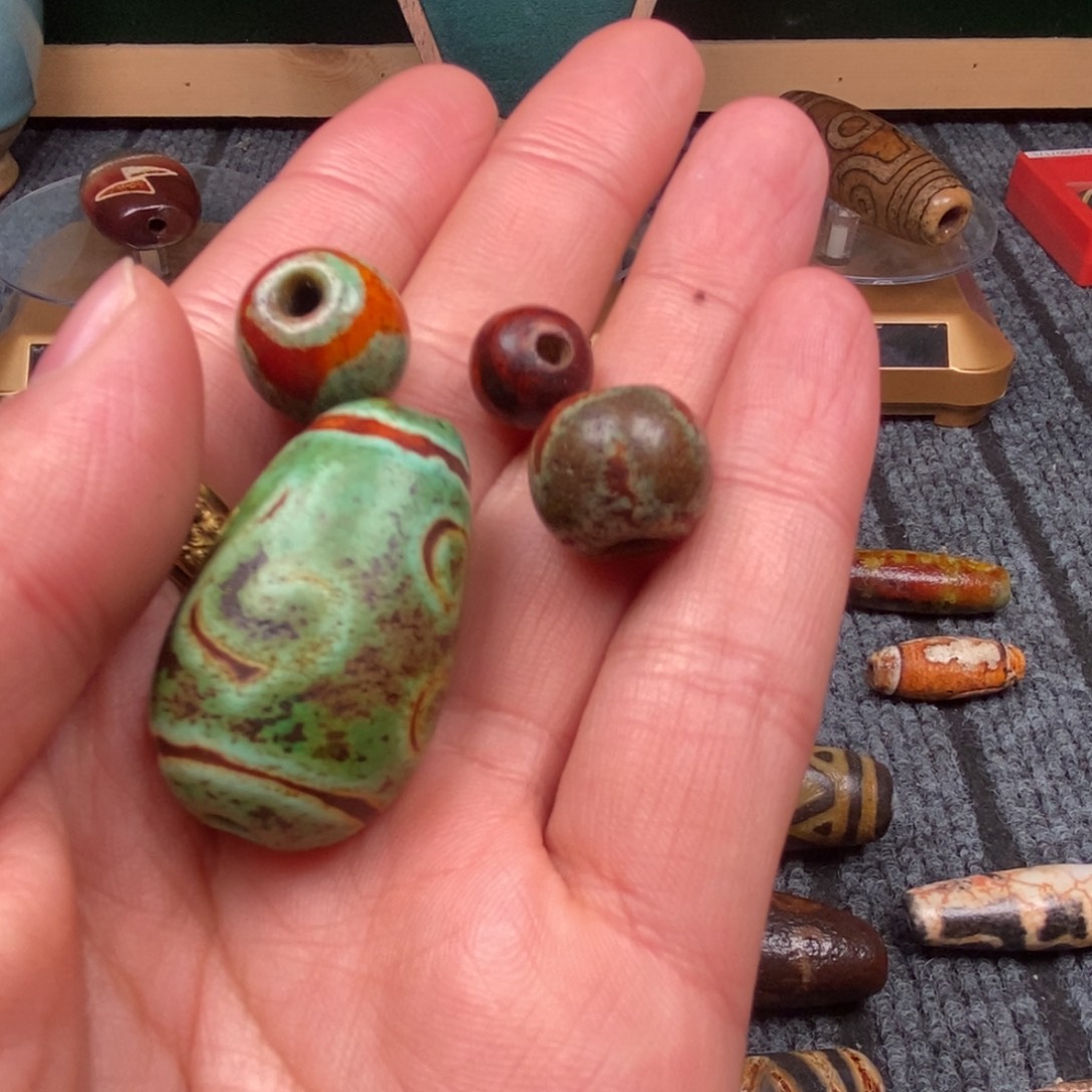 大***期吊坠白玉菩提天珠