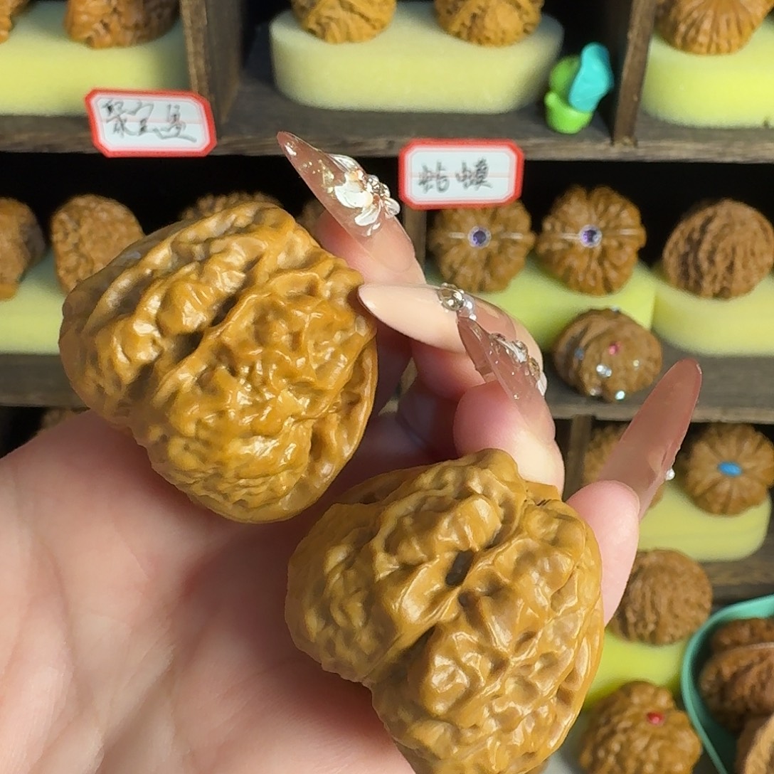 文玩核桃蛤蟆头边39（有修）