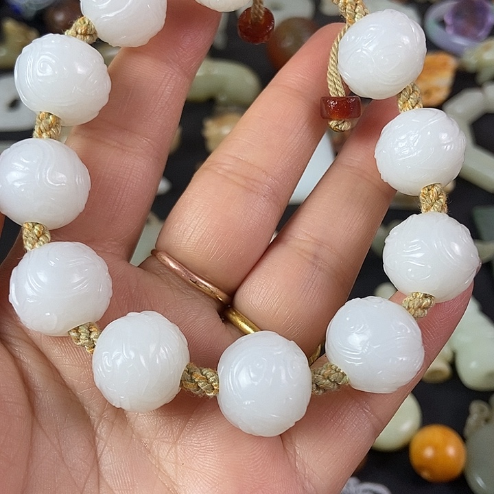 和田玉（糖玉）挂件未镶嵌额**爷