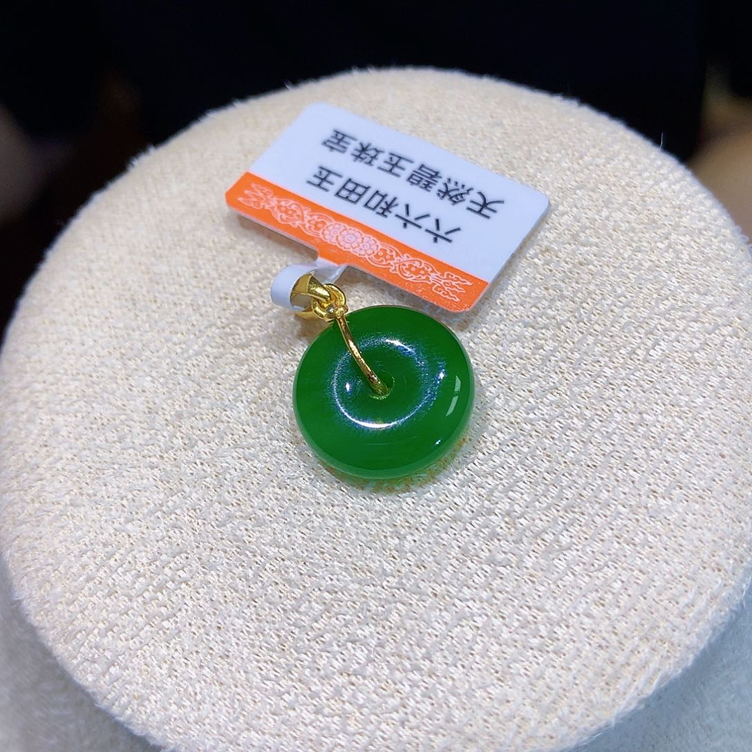 和田玉（碧玉）银S925镀金镶嵌颈饰