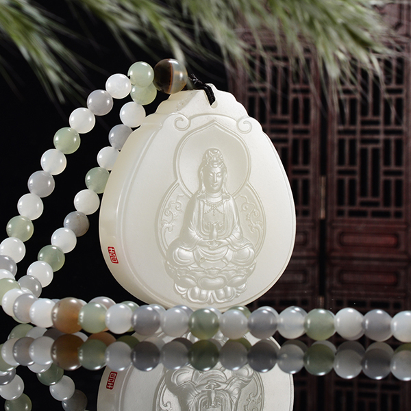 和田玉羊脂白玉观音玉牌55.6687克配玉链观音挂件吊坠