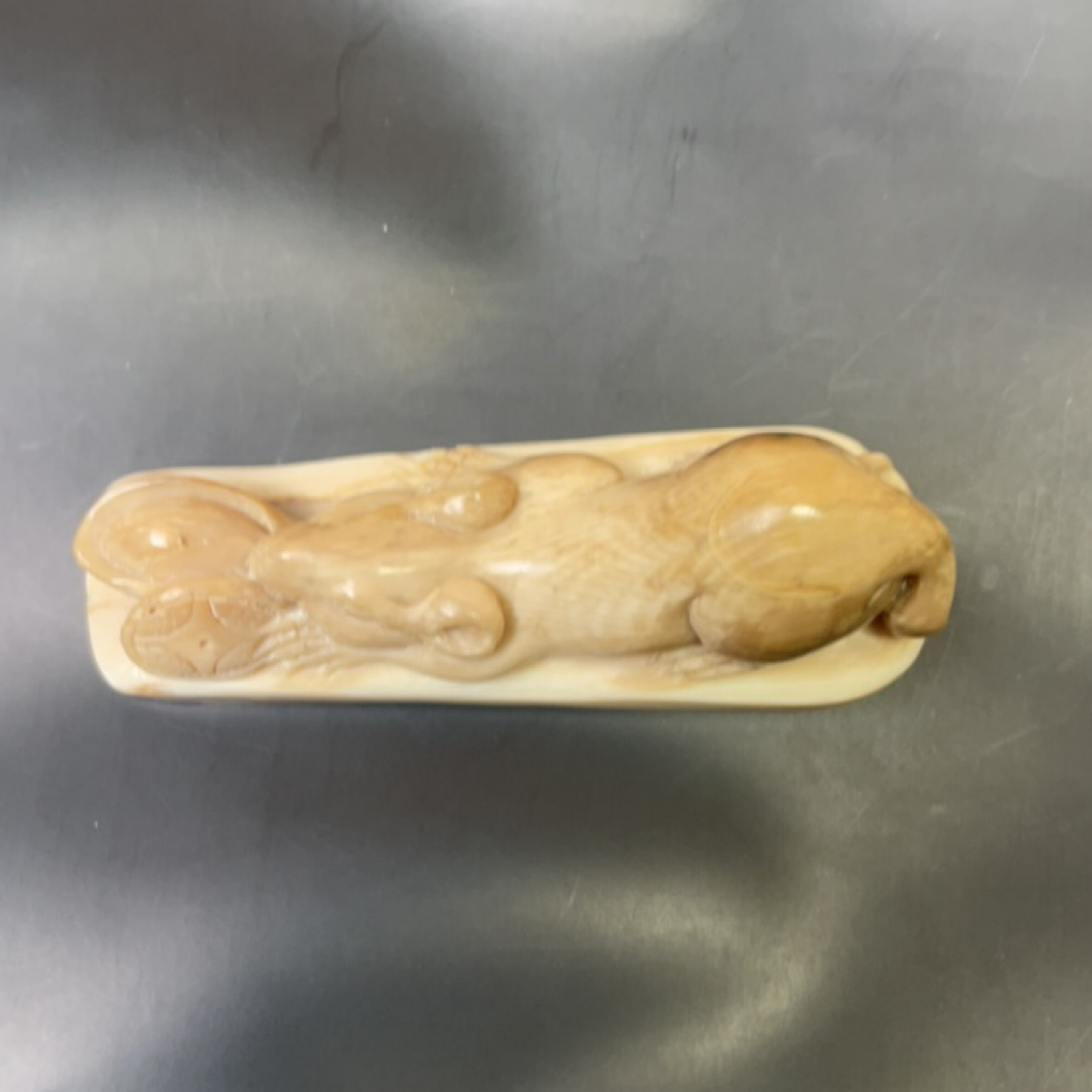 猛犸猛犸约26克雕刻件，YJT95