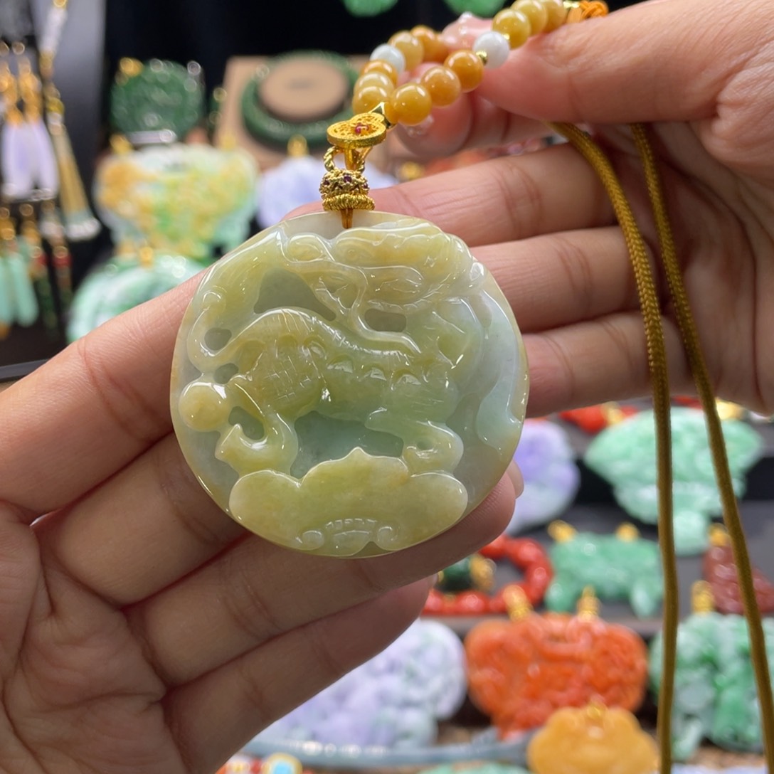 翡翠颈饰未镶嵌代编织