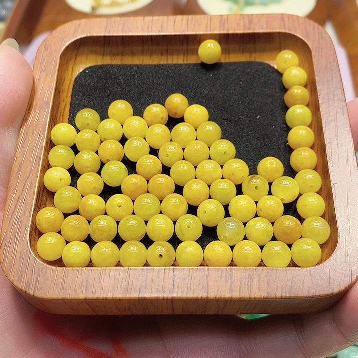 翡翠散珠黄翡卡8珠子