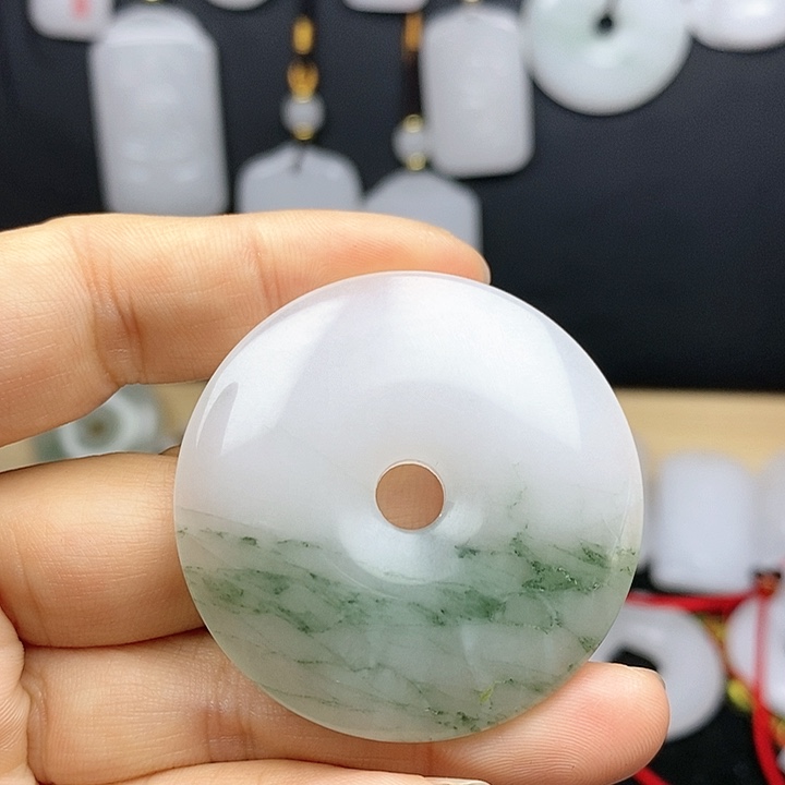 石英质玉吊坠(不含链)未镶嵌