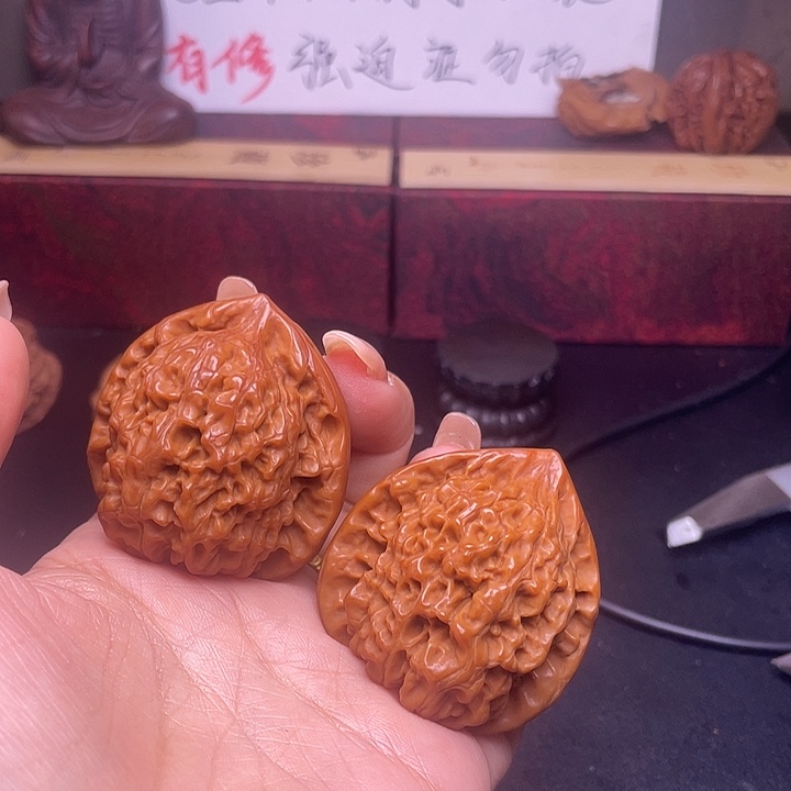 张***.桃核吊坠官帽福利