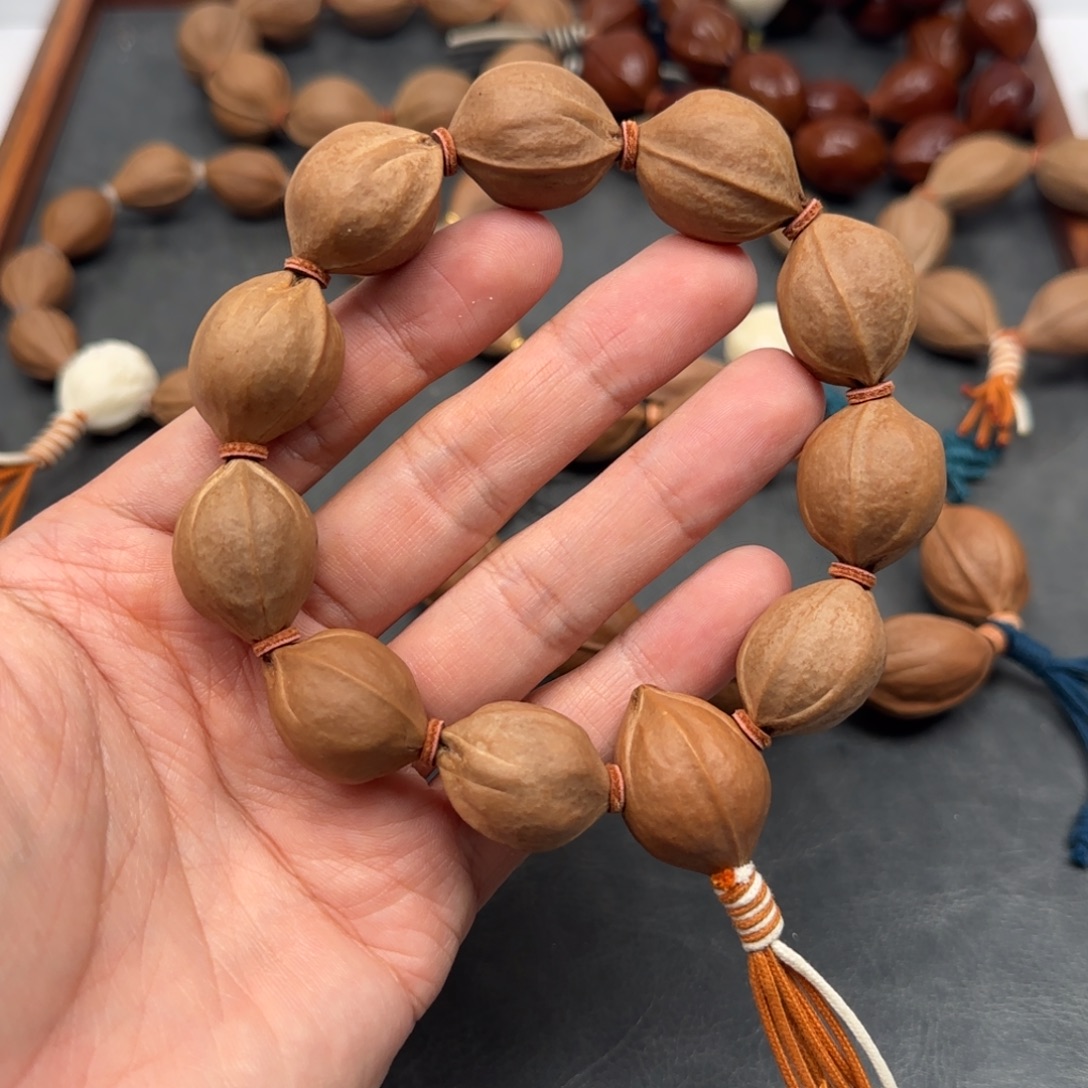 手串橄榄核1.9✖️2.5大漏