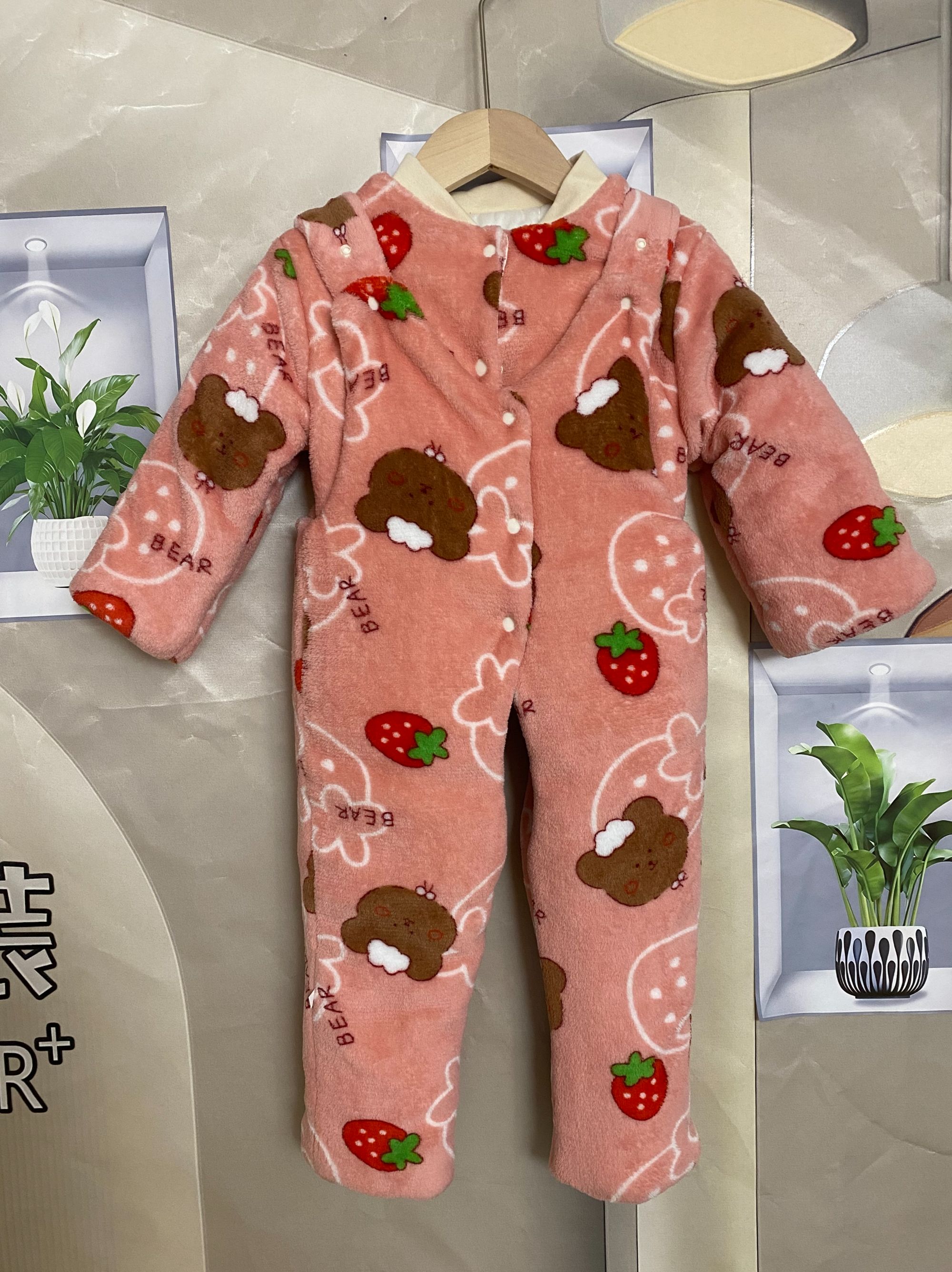 粉色小熊手工棉花衣双面珊瑚绒背带上下套装