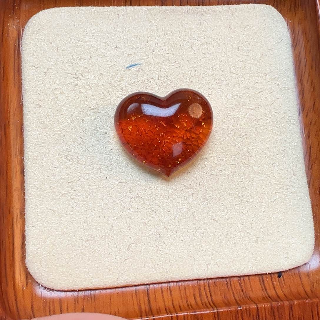 琥珀珠宝奇石未镶嵌?