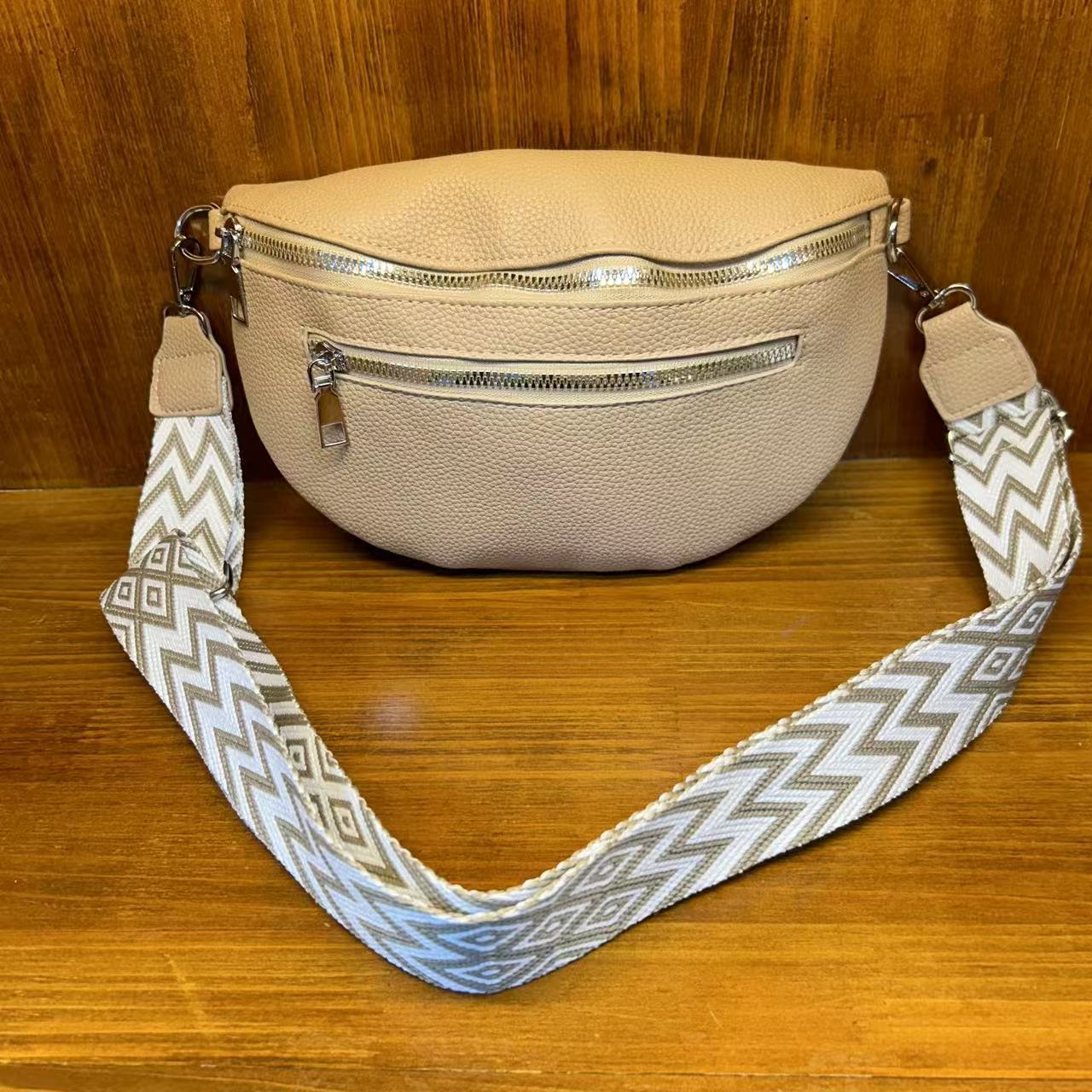 休闲百搭化妆包 021  卡其色 （限拍一单）