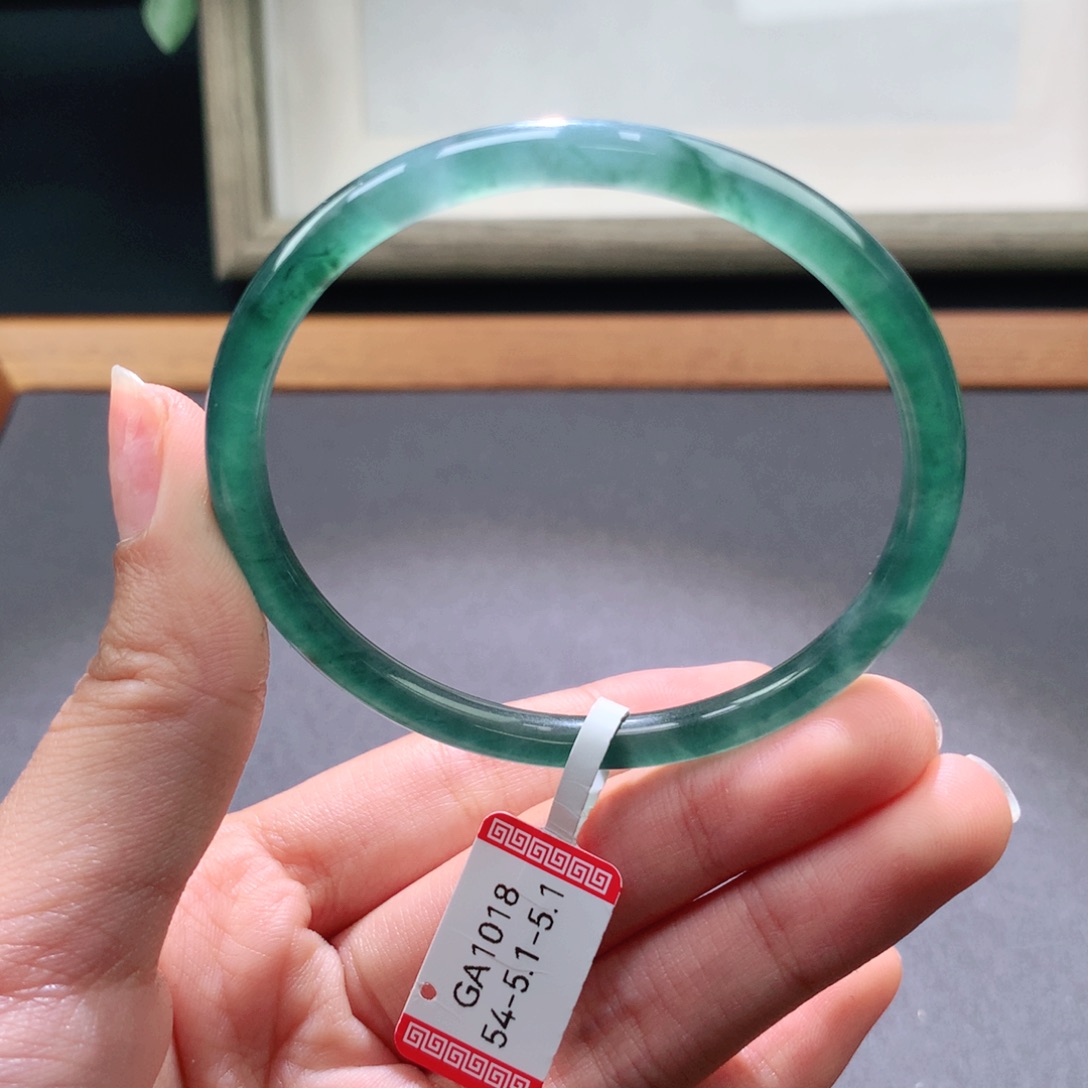 翡翠手镯未镶嵌天然翡翠手镯叮当镯