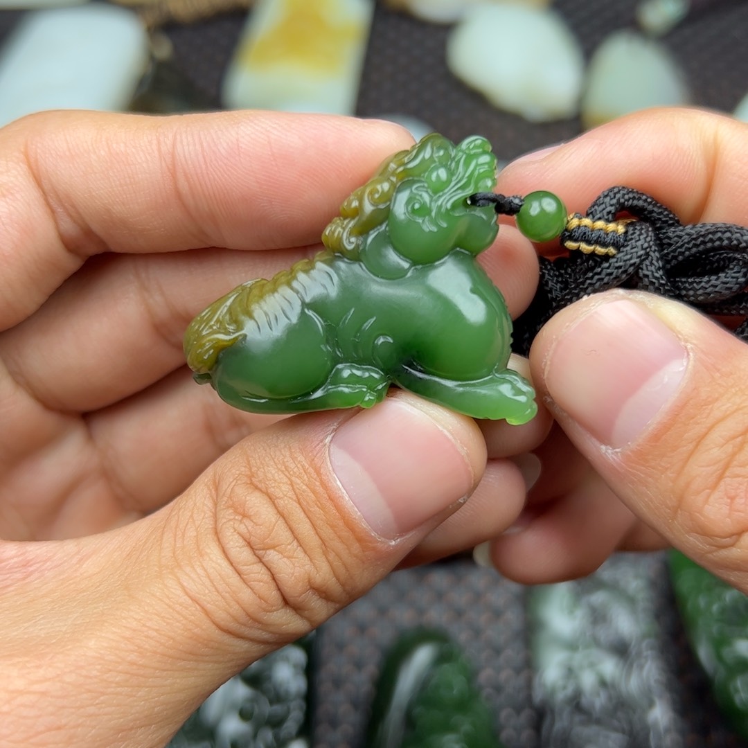 和田玉挂件未镶嵌