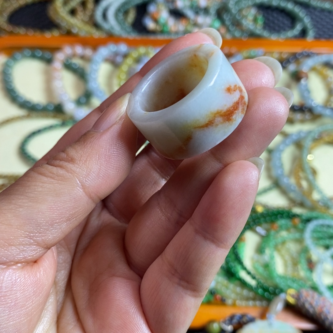 定制翡翠未镶嵌扳指