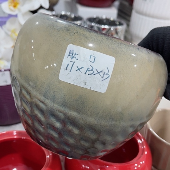 多肉绿植陶瓷花盆9.9包邮，有孔