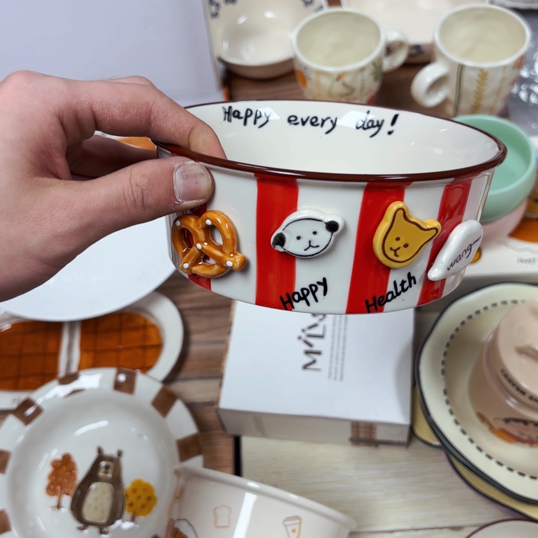 白瓷纽扣小狗红色六寸碗