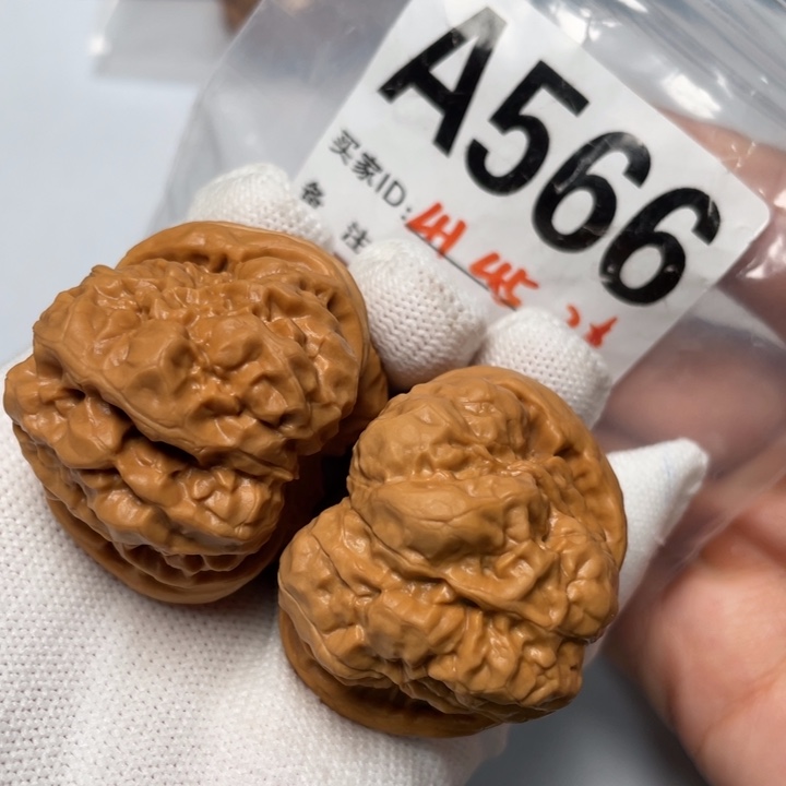 文玩核桃把件暴力蛙41 45 31