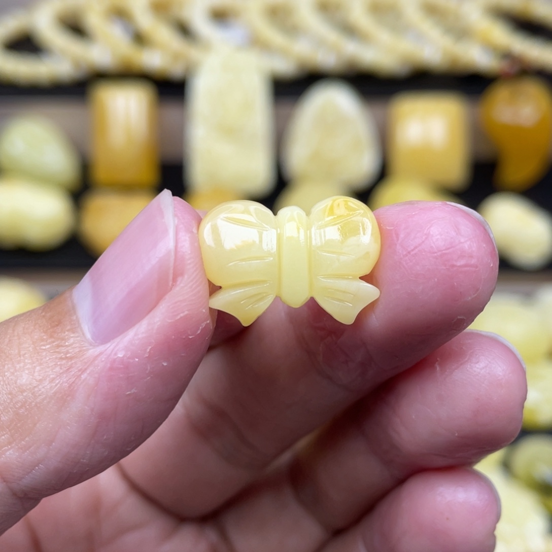 琥珀未镶嵌裸石琥珀蜜蜡