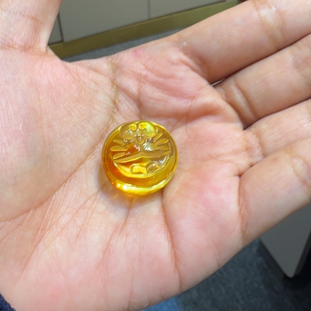 琥珀裸石未镶嵌琥珀