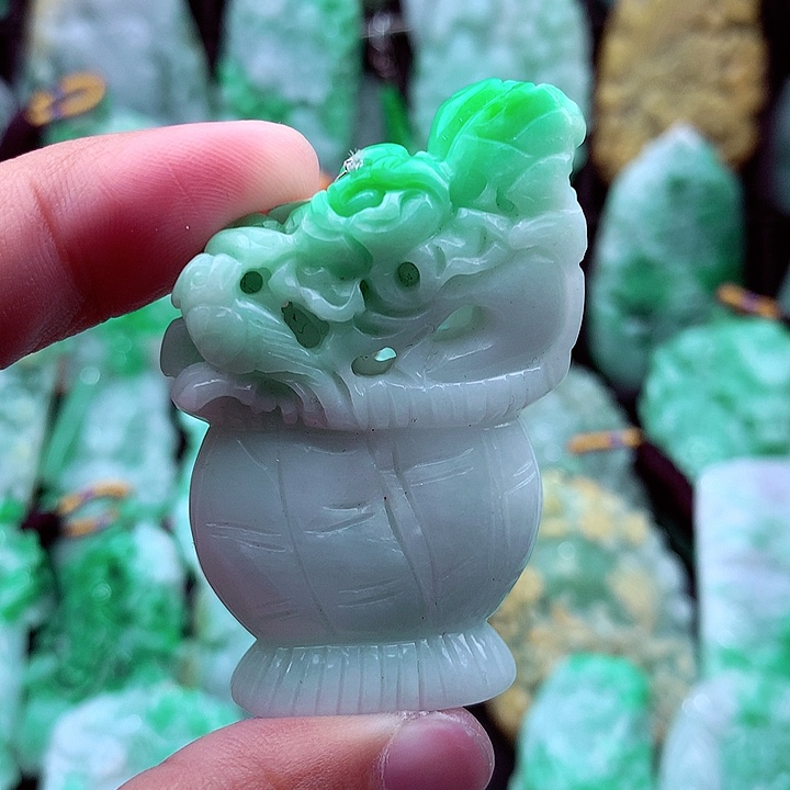 翡翠吊坠(不含链)未镶嵌