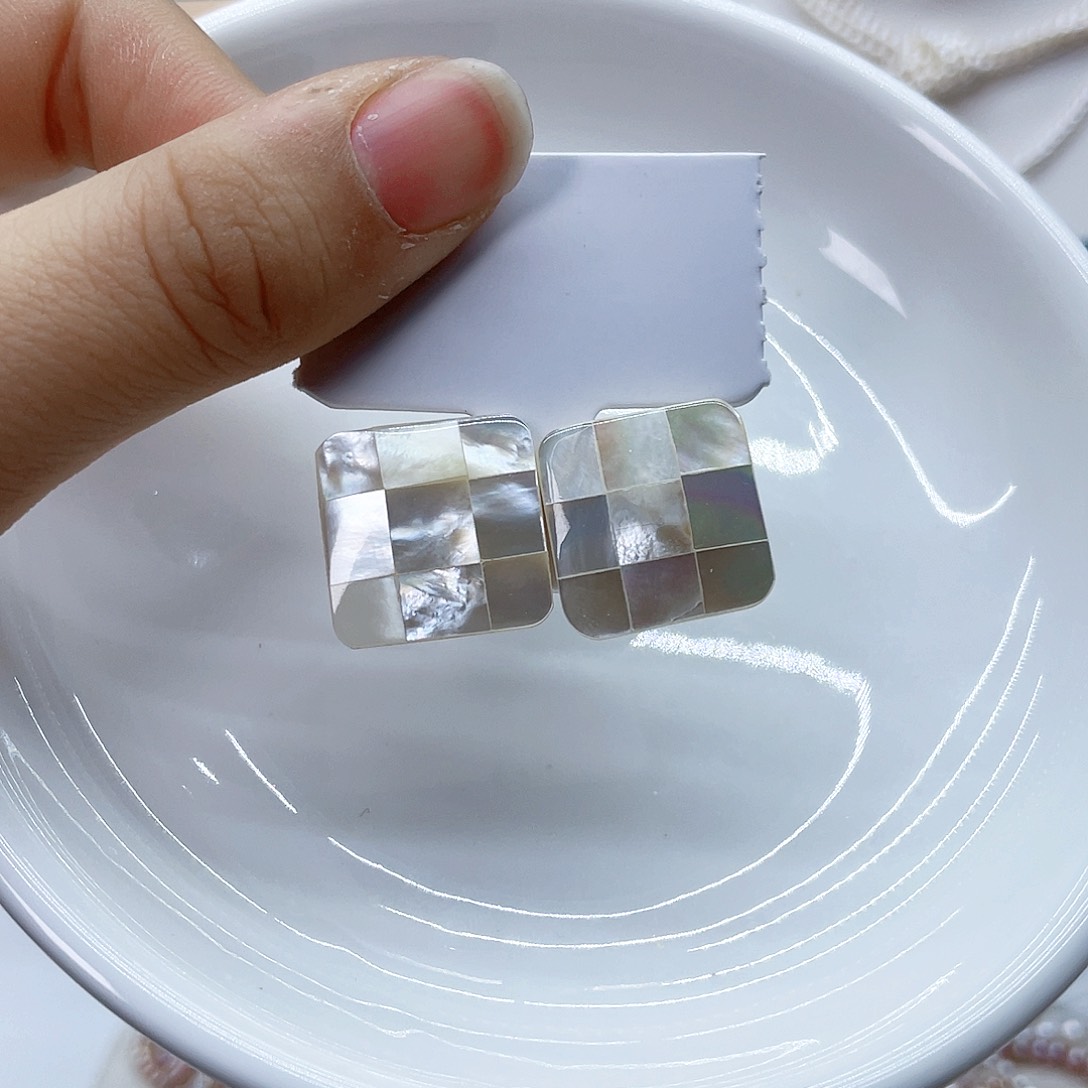银S925镶嵌耳饰淡水珍珠