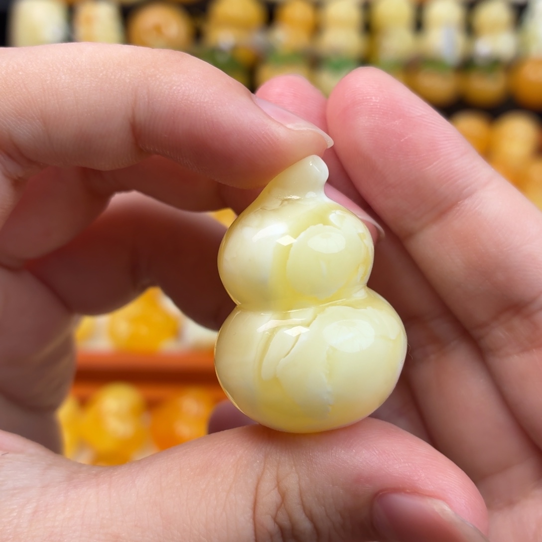 小***雪蜜蜡未镶嵌毛衣链蜜蜡