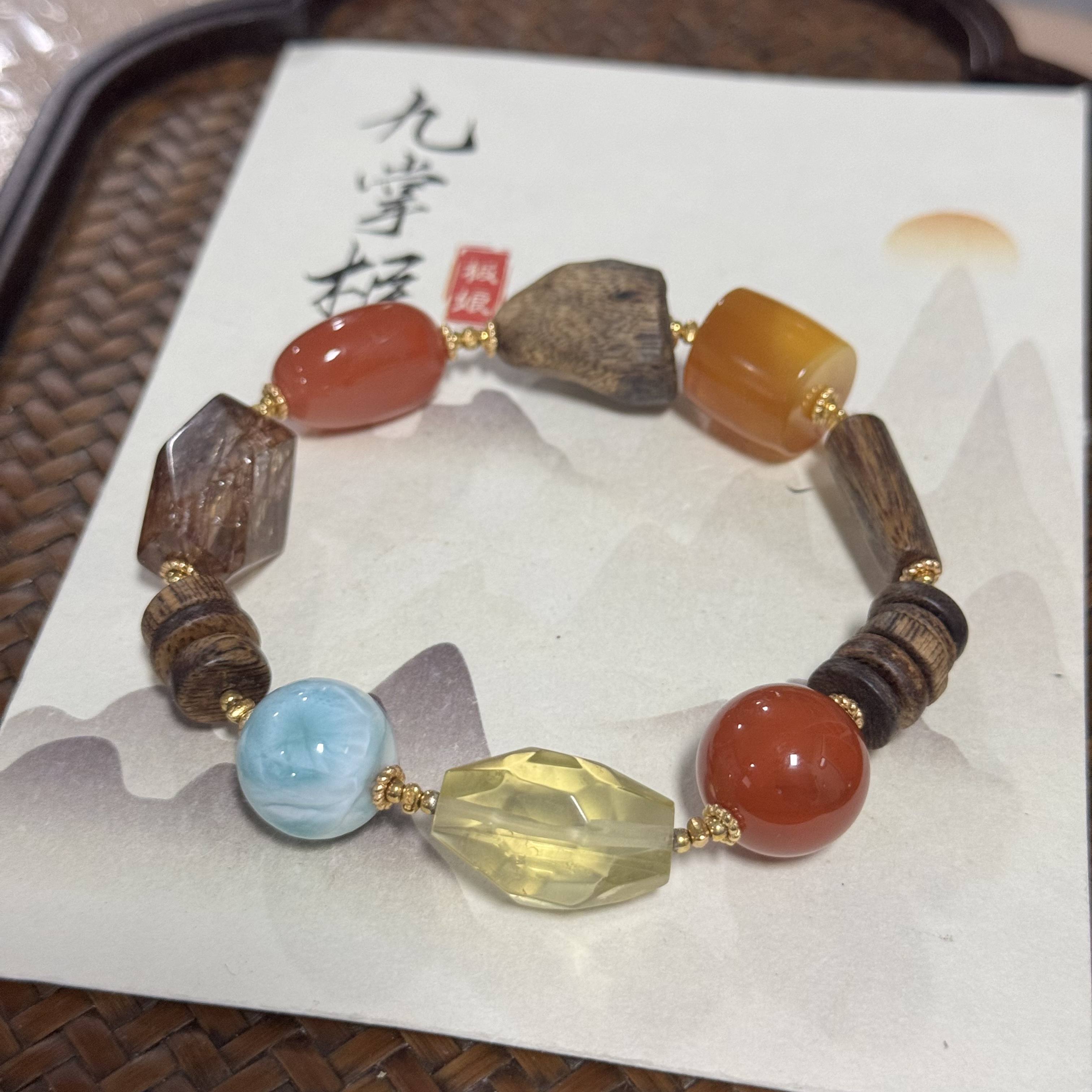天然蜜蜡多宝手串简约百搭-多样性发其一