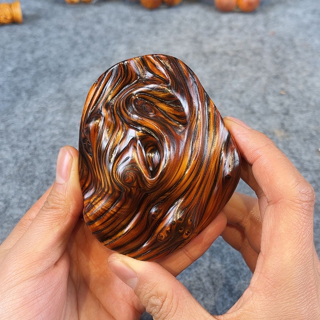 柏木（崖柏）黑金骨收藏品