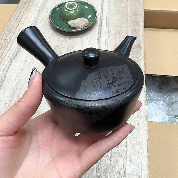 瓷片噗哈哈哈哈哈哈哈哈哈哈我