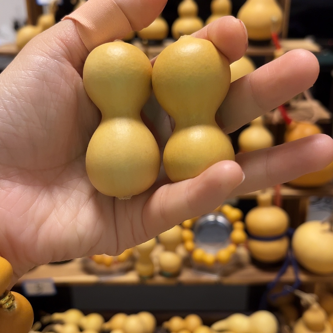 高***人精品骨头器型绕指柔葫芦