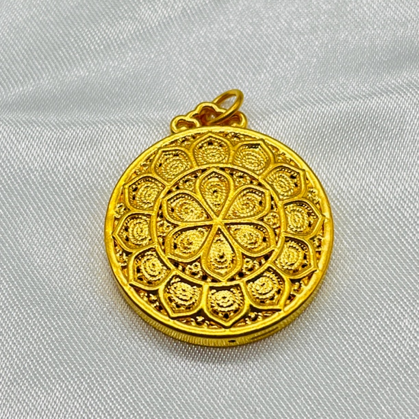 足金饰品/莲花罗盘（圆扣）/2.95/1C5F0640/K