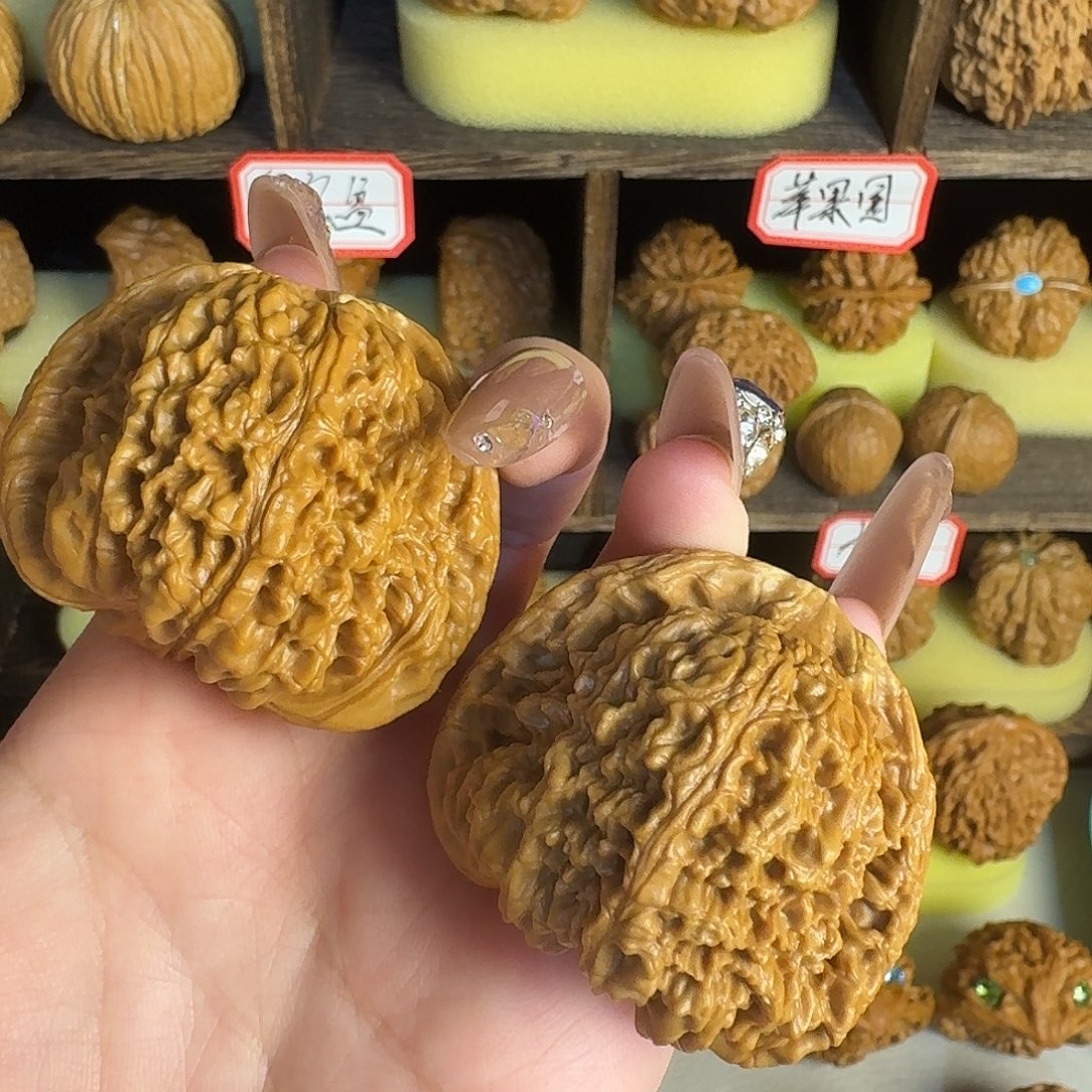 文玩核桃南疆边48（有黄介意勿拍）