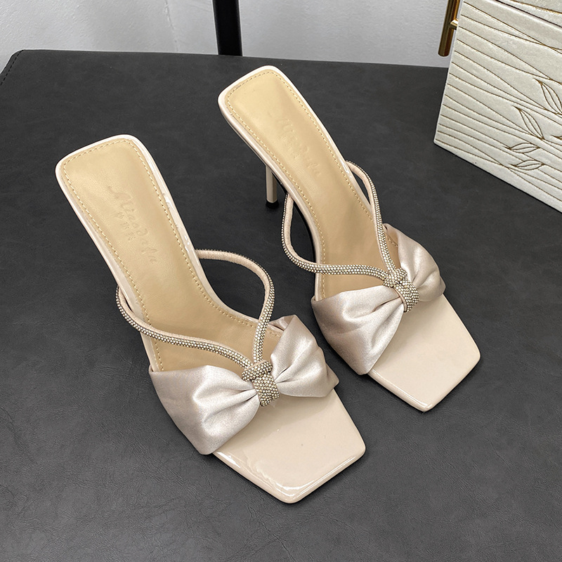 凉鞋女款2025新款爆款名媛风细高跟水钻夏新款气质方头一字带百搭